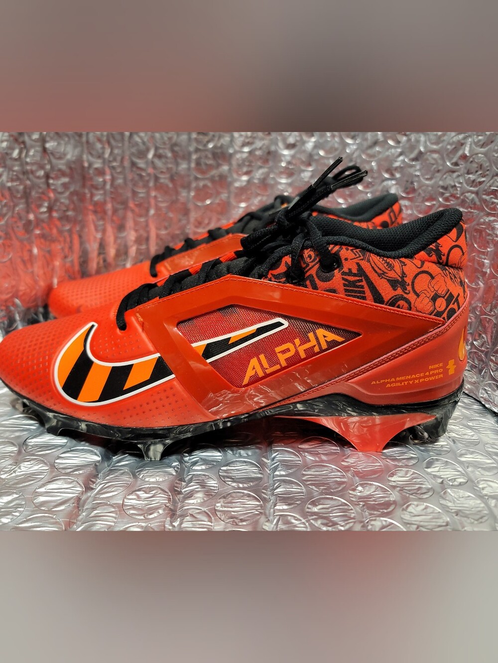 Nike Alpha Menace 4 Pro NRG 'Picante Red Black' football cleat
